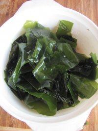 美味的海带牛肉汤做法图解4)