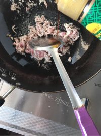家常菜肉丝炒毛豆做法图解4)