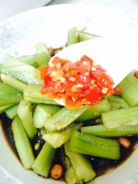 回味无穷的凉拌黄瓜做法图解8)