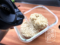 芝士虾仁面做法图解2)