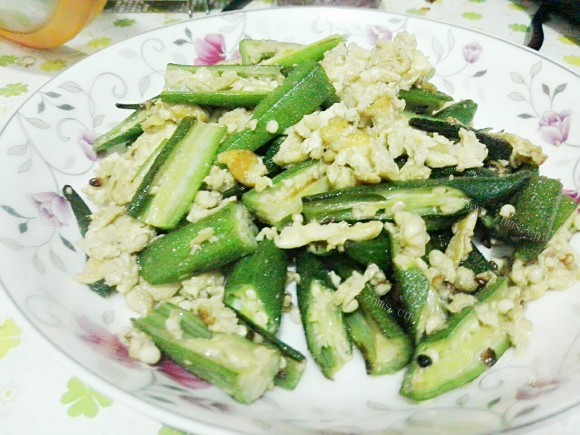 色香味俱全的秋葵炒蛋