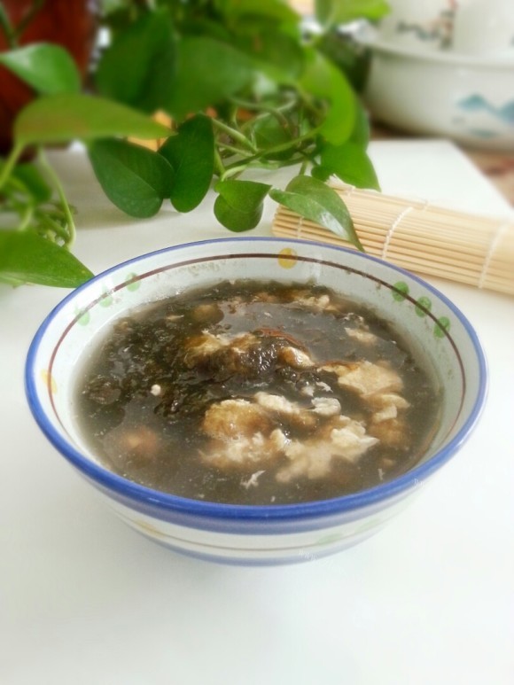 色味俱佳的紫菜鸡蛋汤