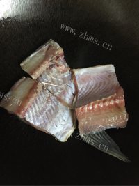 家常菜酸甜鱼做法图解2)