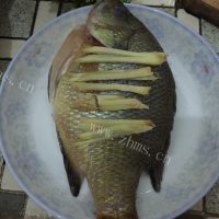美味的清蒸太阳鱼做法图解1)