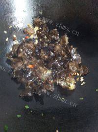 家常菜木耳炒豆腐做法图解5)