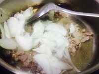 香喷喷的孜然肉片做法图解4)