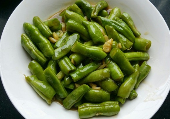 可口的蒜蓉豆角