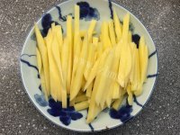 好吃的酥炸薯条做法图解2)