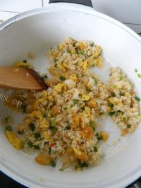 美味的萝卜干炒饭