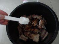 家常菜排骨豆角做法图解6)