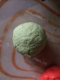 好吃的菠菜汁水饺做法图解4)