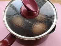 美味的茶鸡蛋做法图解7)