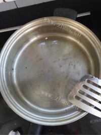 喷香的鸡蛋煎饼做法图解2)