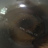 美味的猪蹄火锅做法图解4)