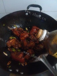 好吃不腻的黄豆焖猪蹄做法图解10)