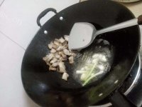 家常菜五花肉炒土豆做法图解3)
