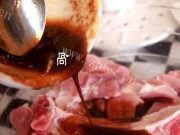美味的柠汁黑胡椒肋排做法图解1)