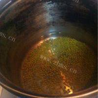 易做的猕猴桃绿豆汁的做法图解二