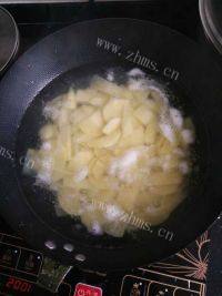 美味的红烧土豆片做法图解1)