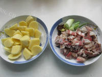 养生的土豆烧牛肉做法图解2)