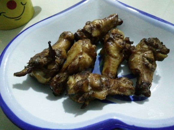 垂涎欲滴的烤鸡腿