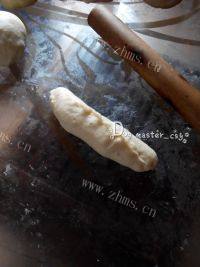 好吃的沙拉肉松包做法图解7)
