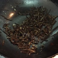 美味凉拌小银鱼做法图解3)