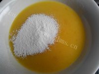 五味俱全的轻乳酪蛋糕做法图解3)