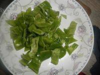 土豆片炒青椒自制做法图解3)