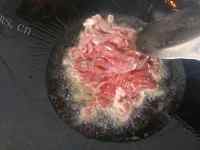 美味营养的豇豆炒肉丝做法图解3)