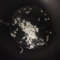 美味五彩扬州炒饭做法图解4)
