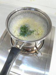 青椒肉丝炒面做法图解2)