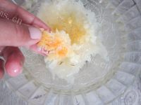 香飘十里的红枣莲子银耳汤做法图解3)