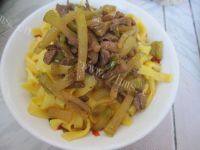 「DIY美食」榨菜肉丝面
