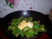 「家有大厨」青椒炒鸡蛋