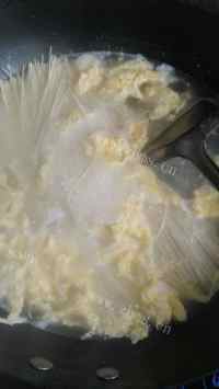 面食类金针菇木耳鸡蛋面做法图解6)