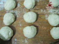 自己做的香葱火腿面包做法图解7)