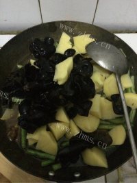简单版东北乱炖做法图解6)