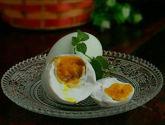 色香味俱全的咸鸭蛋