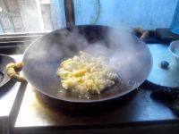 家常菜小炒花菜做法图解9)