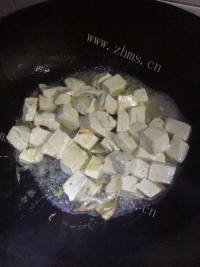 美味的牡蛎豆腐汤做法图解4)