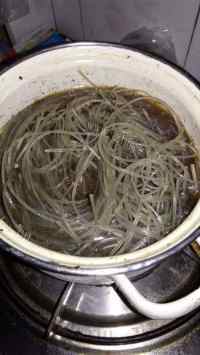 香喷喷的牛肉粉丝煲做法图解5)