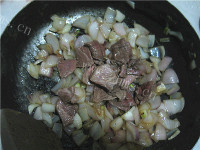 家常菜圆葱炒肉做法图解5)
