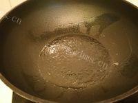 家常菜腊肉炒荷兰豆做法图解3)