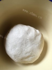 自制奶香花卷做法图解3)