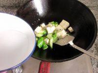 家常菜丝瓜炖豆腐做法图解5)