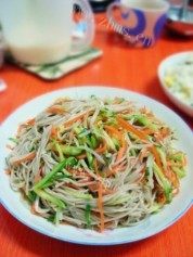 美味凉拌莜面做法图解4)