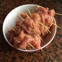 可口的牙签肉做法图解2)