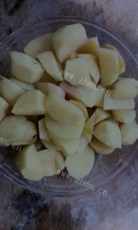 美味土豆炖粉条做法图解1)