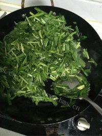 好吃的韭菜百叶做法图解4)